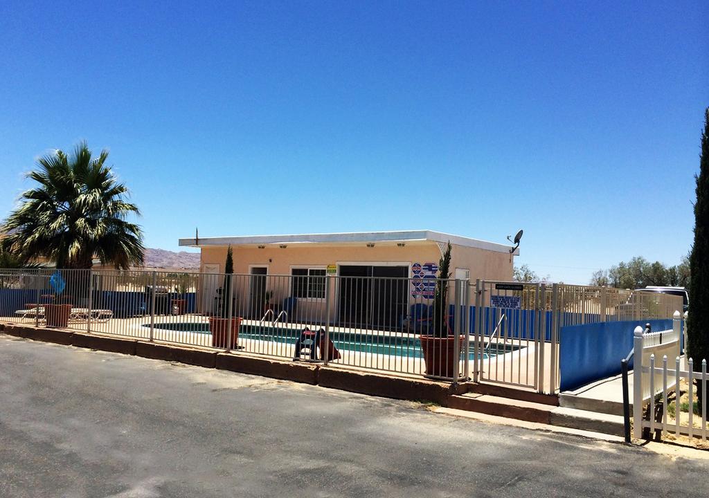 Sunnyvale Garden Suites - Joshua Tree National Park Twentynine Palms Bagian luar foto