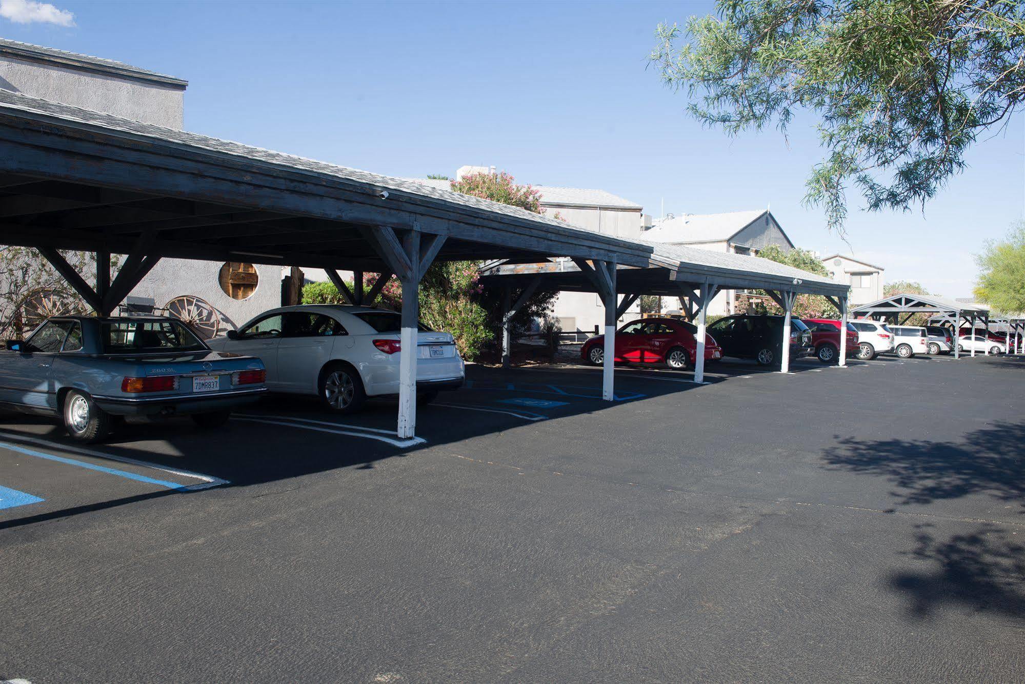 Sunnyvale Garden Suites - Joshua Tree National Park Twentynine Palms Bagian luar foto